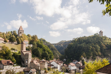 Fribourg, Freiburg, Stadt, Altstadt, Altstadthäuser, Festung, Berntor, Katzenturm, Galternbrücke, historische Häuser, Herbst, Schweiz