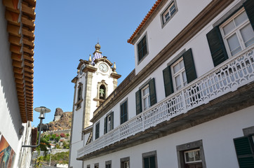 Fototapeta na wymiar Igreja Matriz da Ribeira Brava a Madeira
