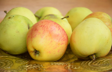 Apples on the plate