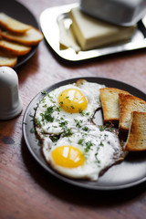 fried eggs

