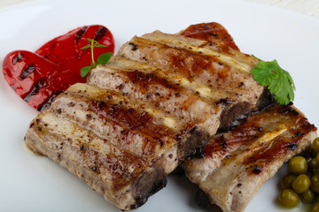Grilled pork ribs