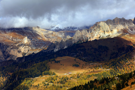 Alpine landscaoe in the Dolomites, Italy, Europe