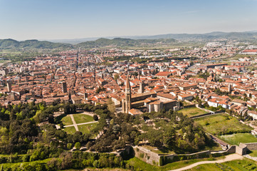 Fototapeta na wymiar Panorama of the beautiful city of Arezzo in Tuscany - Italy