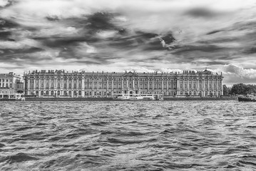 View of the Winter Palace, Hermitage Museum, St. Petersburg, Rus
