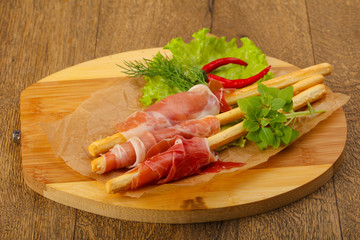 Bread sticks with serrano