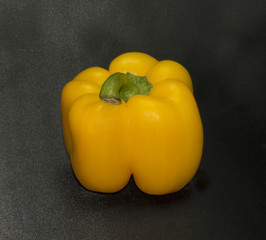 PEPERONE GIALLO
