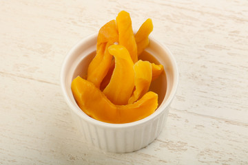 Dry mango chips