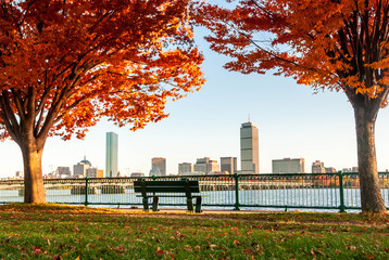 Boston Skyline in Autumn viewed from across the river - obrazy, fototapety, plakaty