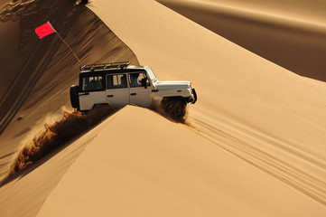 desert safari, enjoy a jeep safari in the desert sand