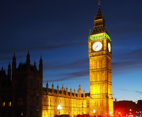 Fototapeta na wymiar British Parliament building and Big Ben, illuminated at night