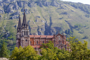 Fototapeta na wymiar Basilica of Santa Maria la Real of Covadonga