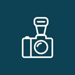 Obraz premium thin line camera icon on blue background