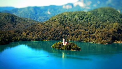Fototapeta na wymiar Alpine Lake Bled - clean drinking water
