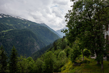 Fototapeta na wymiar Abendliche Gewitterstimmung in den Alpen
