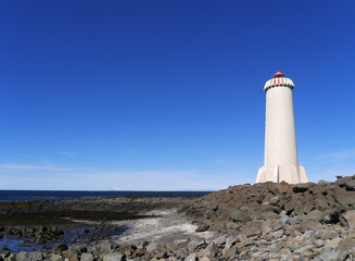 Fototapeta na wymiar Der neue Leuchtturm von Akranes an der Westküste von Island