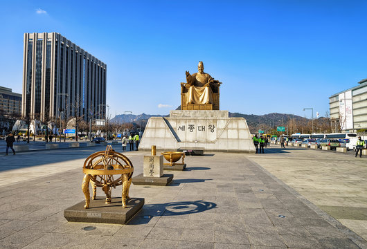 Statue of King Sejong in Gwanghwamun square in Seoul