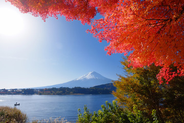 富士山と紅葉