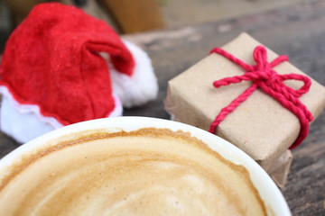 Obraz na płótnie Canvas Coffee cup with christmas decoration