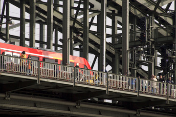 Obraz premium Hohenzollernbrücke in Cologne