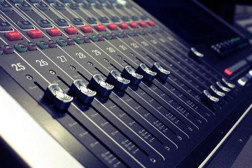 Professional audio mixing console radio / TV broadcasting