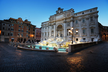 Fototapeta na wymiar fountain Trevi in morning time, Rome