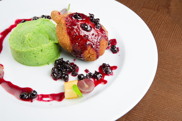 grilled chicken with mashed spinach potato