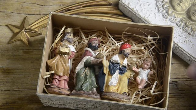 &Theta;&epsilon;&omicron;&phi;ά&nu;&iota;&alpha; Epiphany Epifania &Eacute;piphanie חג ההתגלות Re magi V&iacute;zkereszt holiday Objawienie Pańskie Nativity scene Presepe Cr&egrave;che Szopka bożonarodzeniowa Belenismo