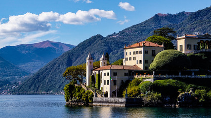Fototapeta na wymiar View from the Lake Como, Italy