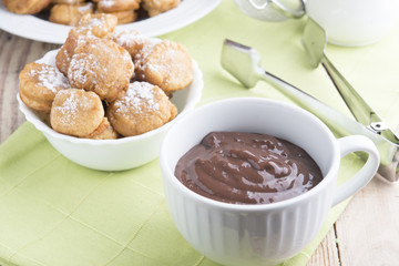 Chocolate with buñuelos