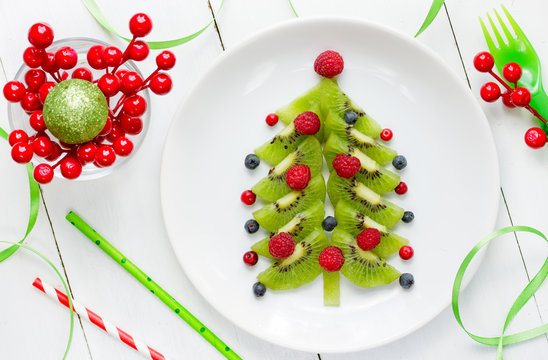 Funny edible Christmas tree, Christmas breakfast idea for kids