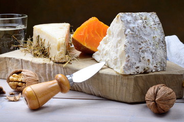 Cheese aged in hay, Mimolette cheese, Toma Brusca cheese