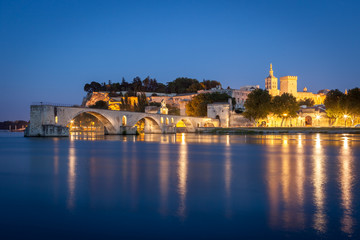 Fototapeta premium Bridge Saint-Bénezet after sunset, Avignon, Provence, France