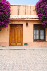 Fototapeta na wymiar Old house in Colonia del Sacramento, Uruguay.