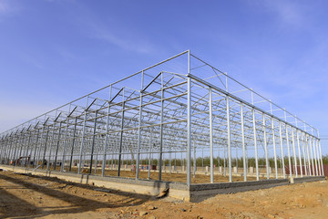 Steel structure workshop is under construction