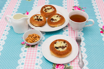 Cottage cheese dessert with salt peanut.