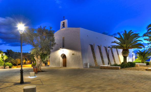 Ibiza - Iglesia  de es cubells