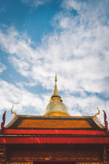 Fototapeta premium Temple in Chiang Mai during the paper lantern festival