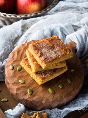 Christmas pumpkin spiced blondies. Vertical
