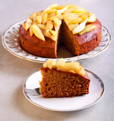 Honey cake with pears