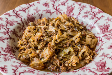 Turkish Cabbage Stew with minced meat / Kiymali Kapuska.