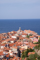 Fototapeta premium Pirano la citta' vecchia verso il mare