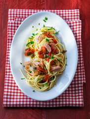 Spaghetti with sauce and tuna