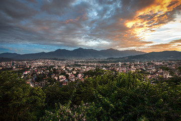 Katmandu - veduta dalla città dalla collina di Swayambhunath