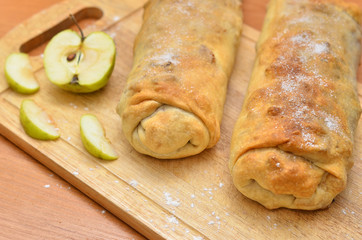cake - roll strudel