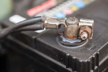 car battery negative polarity