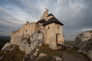 Odbudowany Zamek Bobolice 