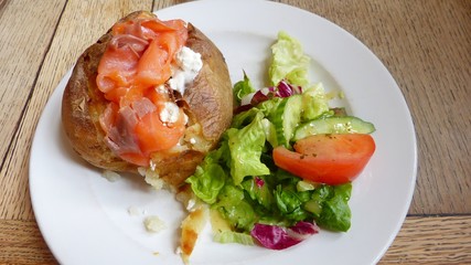 Baked potato with smoked salmon and cream cheese