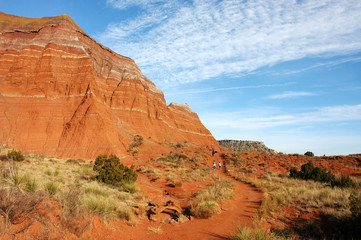Fototapeta premium Hiking in the Beautiful Red Rock Trails of the Palo Duro Canyon Texas