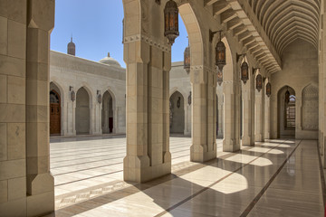 Oman , Muscat , wnętrze meczetu © Manetho