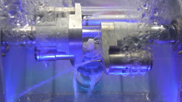Dental milling machine (CAD/CAM) grinds the dental prosthesis